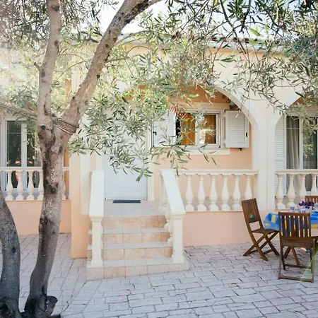 Private At The Σπίτι διακοπών Χαλικούνας