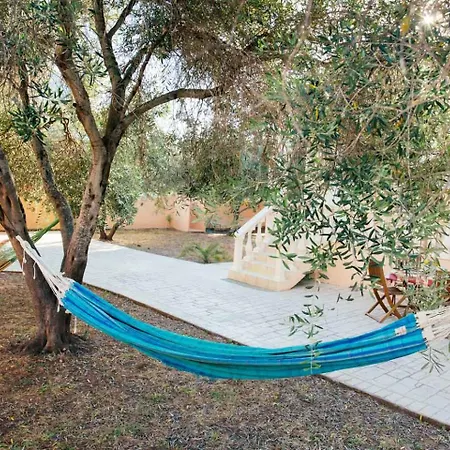 Private At The Halikounas